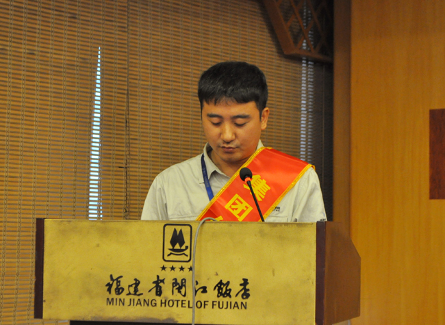 先锋模范 精益求精-李凌