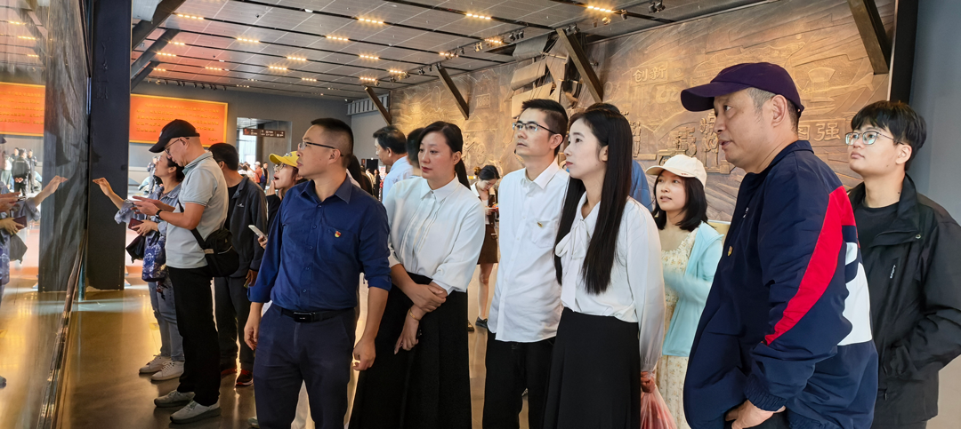 微信图片_20251107114620_10_22.png 微信图片_20251107114620_10_22.png